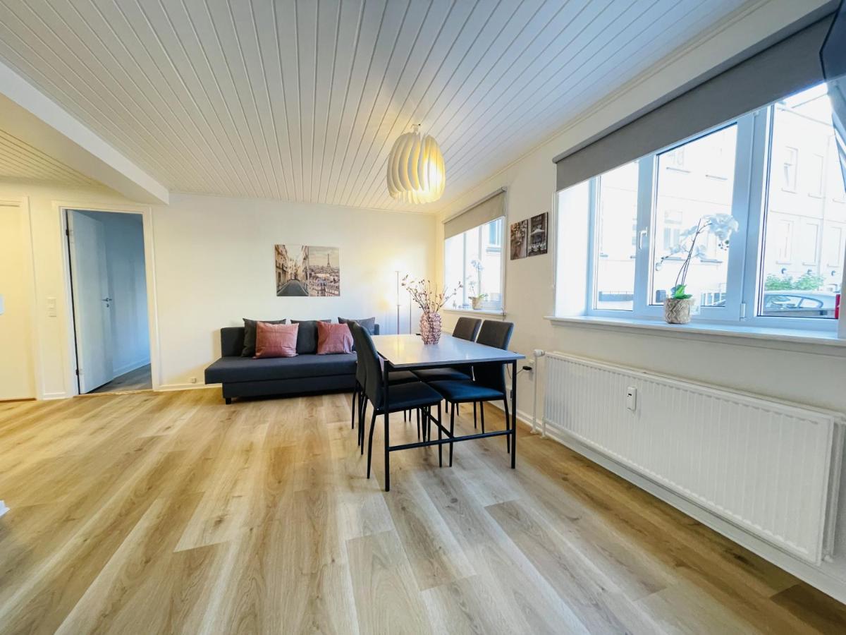 Aday - Charming Apartment In The Pedestrian Street Of Frederikshavn Buitenkant foto