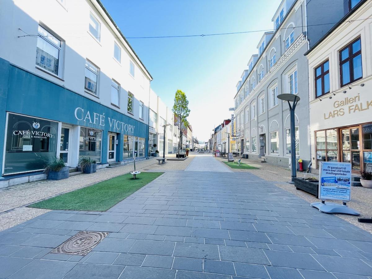 Aday - Charming Apartment In The Pedestrian Street Of Frederikshavn Buitenkant foto